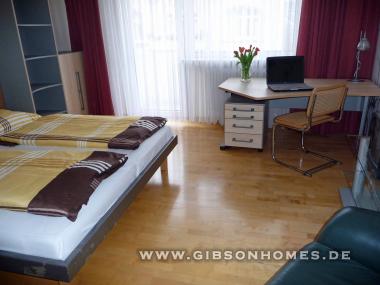 Schlaf- und Arbeitszimmer - Etagenwohnung in 60325 Frankfurt Westend