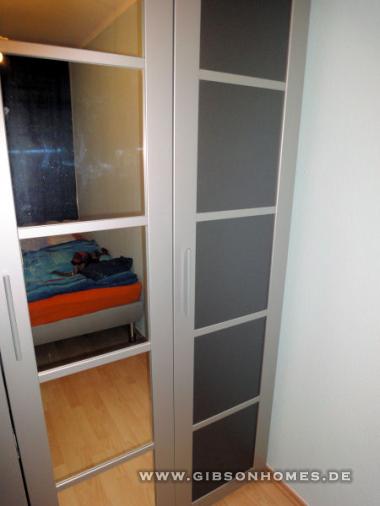 Schlafzimmer - 2 Zimmer Etagenwohnung in 60528 Frankfurt Niederrad