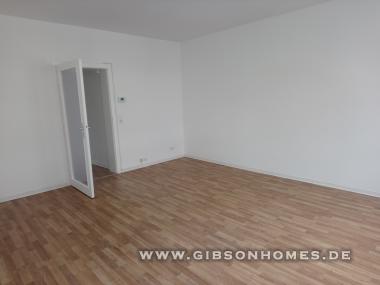 Zimmer zum Balkon - Apartment in 40211 Dsseldorf Innenstadt