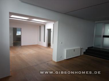 Eingangsbereich zu Rumen - Office+Apartment in 40237 Dsseldorf Dsseltal