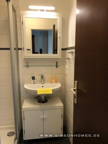 Bad mit Dusche - Level-floor-apartment in 40699 Erkrath Innenstadt