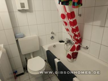 Bad mit Wanne - Wohnung in 40589 Dsseldorf Wersten