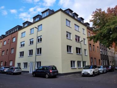 Hausansicht - Etagenwohnung in 47119 Duisburg Laar (1OG li)