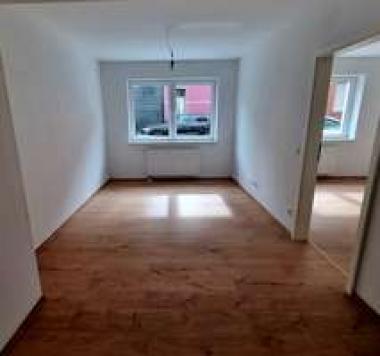 Wohnen-Zimmer - Etagenwohnung in 47119 Duisburg Laar (EGli)