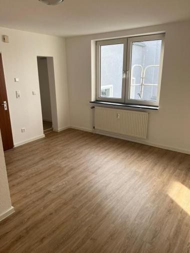 Wohnraum - One-Level-Apartment in 40227 Dsseldorf Bilk