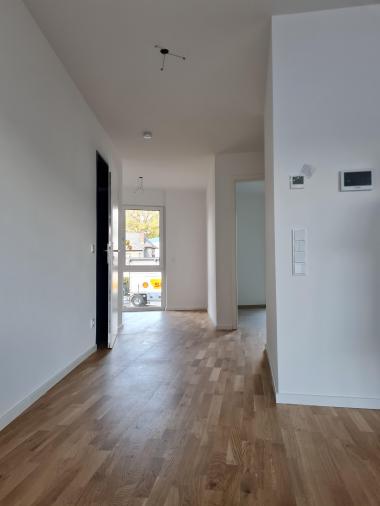Diele -Blick in Wohnung - Etagenwohnungen in 51465 Bergisch Gladbach Stadtmitte