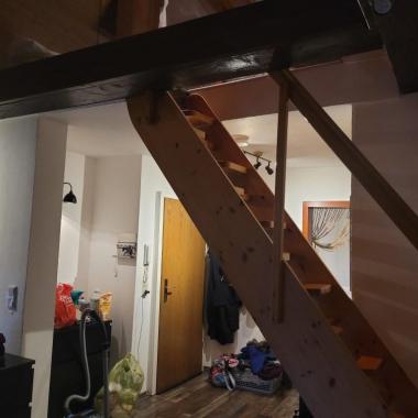 Treppe zum Giebel - Wohnung in 42699 Solingen Barl