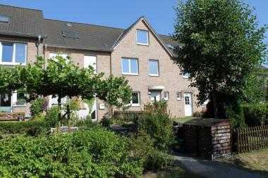 Reihenmittelhaus/Giebel - Middle House in Row in 40489 Dsseldorf Wittlaer-Einbrungen